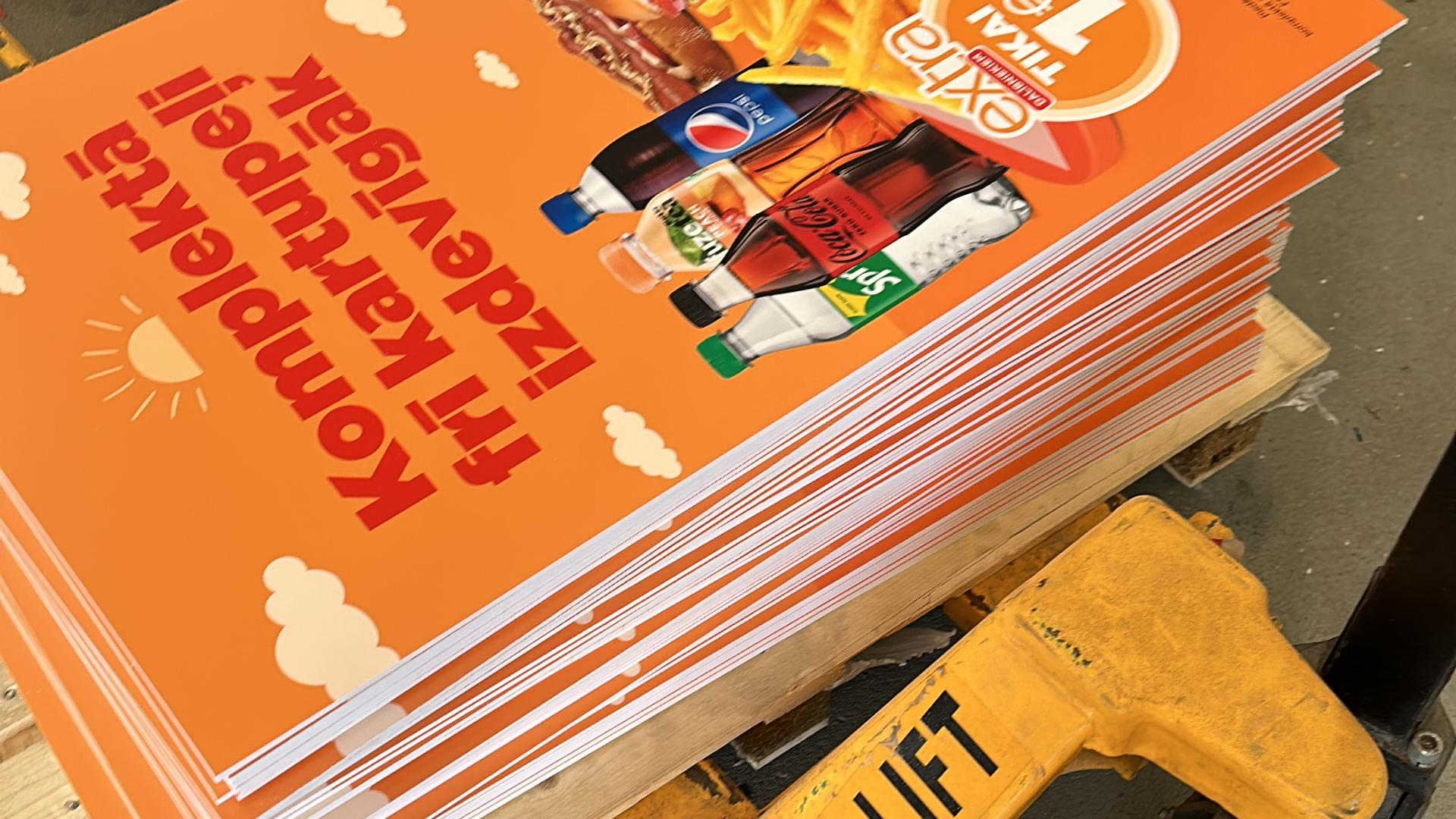 UV printing of advertising panels for a fast-food chain